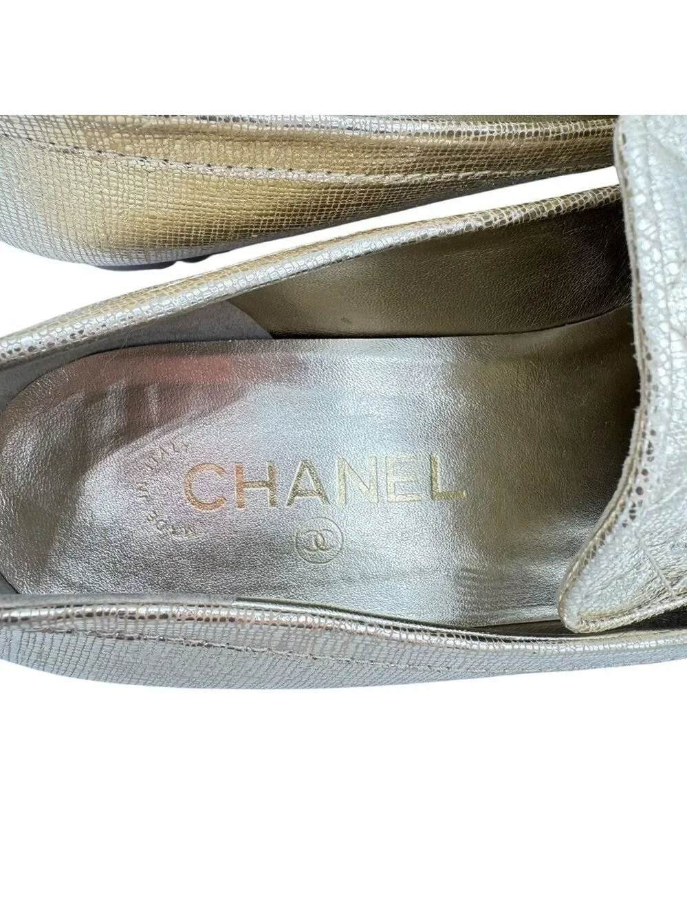 CHANEL Metallic Gold Quilted Leather Loafers Size 40 Wide (fits a 9)